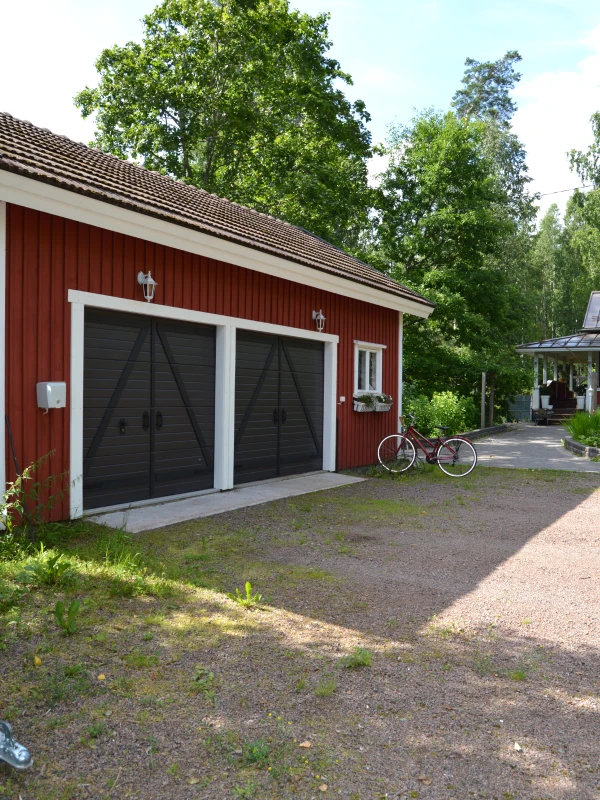 Retro nosto-ovet Valkealassa